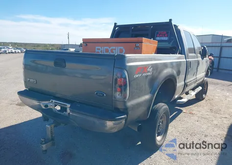 2003 Ford F-250 Lariat/Xl/Xlt из США, поврежденный, VIN 1FTNW21F33EA06000